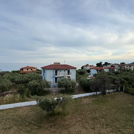 Aparthotel Theros 3*