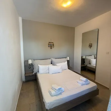 Aparthotel Theros