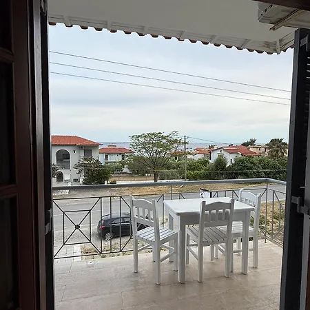 Aparthotel Theros Mola Kalyva