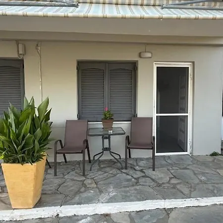 Aparthotel Theros