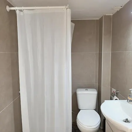 Theros מלון דירות מולה קליבה