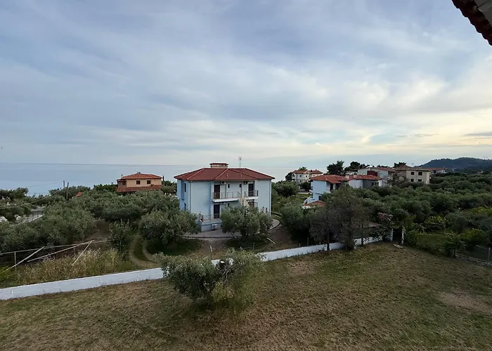 Aparthotel Theros 3*