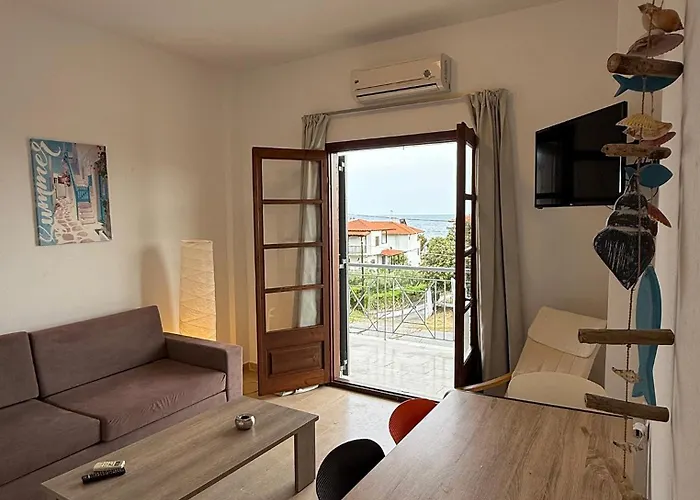 Aparthotel Theros 3*
