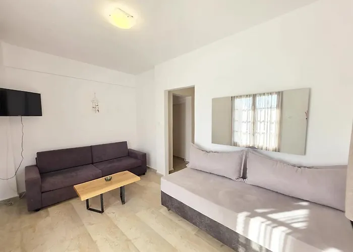 Theros Aparthotel 3*