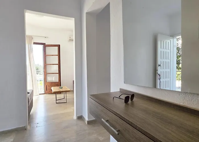 Aparthotel Theros Mola Kaliva