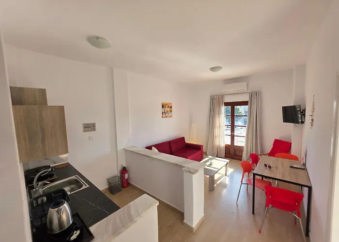 Theros Aparthotel Mola Kaliva